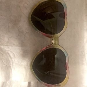 Hi this is no refunds. I’m just a kid, so I got cash app. $Queen Vernon.love you